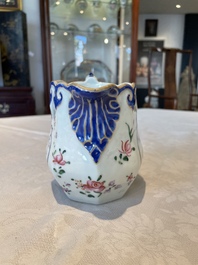 Two Chinese Canton famille rose plates and a ewer, 18/19th C.