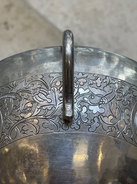 A fine Vietnamese silver bowl and saucer, Lei 雷 mark, 19th C.