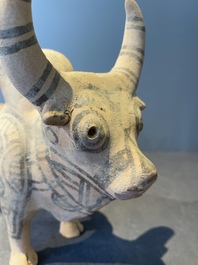 A varied collection of four terracotta animal sculptures and two bowls, Indus Valley, Iran, Pakistan and Afghanistan, 29th/3rd C. B.C.