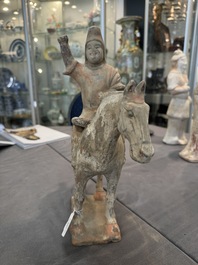 Five various Chinese painted terracotta figures, Tang