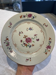 A collection of 22 Chinese famille rose and Imari-style plates, 18th C.