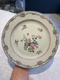 A collection of 22 Chinese famille rose and Imari-style plates, 18th C.