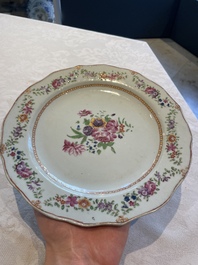 A collection of 22 Chinese famille rose and Imari-style plates, 18th C.