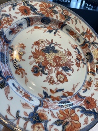 A collection of 22 Chinese famille rose and Imari-style plates, 18th C.