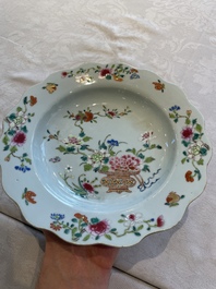 A collection of 22 Chinese famille rose and Imari-style plates, 18th C.
