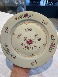A collection of 22 Chinese famille rose and Imari-style plates, 18th C.
