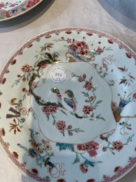 A collection of 22 Chinese famille rose and Imari-style plates, 18th C.