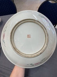 A Chinese famille rose 'mille fleur' dish, a famille verte plate and a pair of famille rose plates, Qianlong mark, 19/20th C.