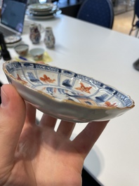 A varied collection of fourteen Chinese Imari-style wares, Kangxi/Qianlong