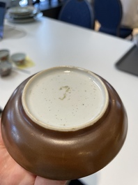 A varied collection of fourteen Chinese Imari-style wares, Kangxi/Qianlong