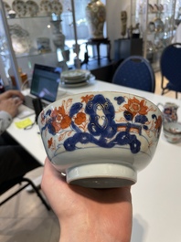 A varied collection of fourteen Chinese Imari-style wares, Kangxi/Qianlong