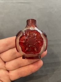 Ten Chinese overlay, multi-coloured and monochrome glass snuff bottles, 19/20th C.