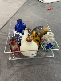 Ten Chinese overlay, multi-coloured and monochrome glass snuff bottles, 19/20th C.