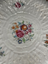 A Chinese blue and white dish, a plate and three famille rose plates, Qianlong and later