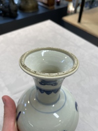 Four Chinese blue and white vases and a stem cup, Kangxi and later