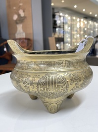 Six various Chinese bronze censers, 19/20th C.