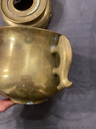 Six various Chinese bronze censers, 19/20th C.