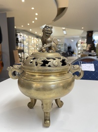 Six various Chinese bronze censers, 19/20th C.