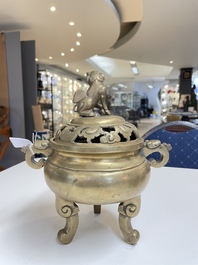 Six various Chinese bronze censers, 19/20th C.