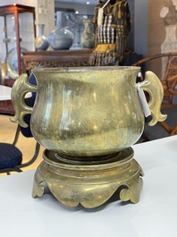 Six various Chinese bronze censers, 19/20th C.