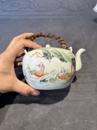 Four Chinese famille rose and verte wares, 19/20th C.