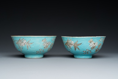 A pair of Chinese 'Da Ya Zhai 大雅齋' turquoise-ground grisaille bowls, Yong Qing Chang Chun 永慶長春 mark, Guangxu