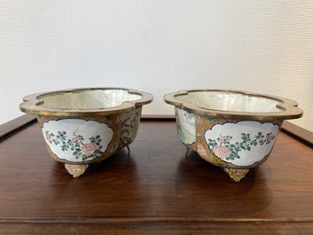 A pair of Chinese Canton enamel quatrefoil jardini&egrave;res with figural design, Qianlong mark, 19th C.
