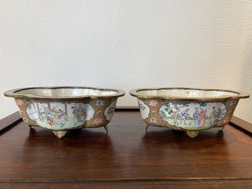 A pair of Chinese Canton enamel quatrefoil jardini&egrave;res with figural design, Qianlong mark, 19th C.