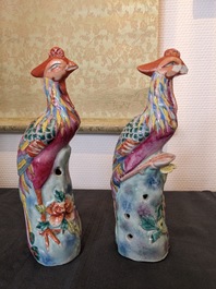 Three Chinese Yixing stoneware teapots and a pair of famille rose phoenixes, 19/20th C.