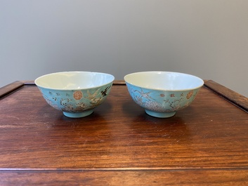 A pair of Chinese 'Da Ya Zhai 大雅齋' turquoise-ground grisaille bowls, Yong Qing Chang Chun 永慶長春 mark, Guangxu