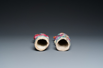 Three Chinese Yixing stoneware teapots and a pair of famille rose phoenixes, 19/20th C.