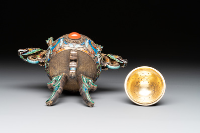 A Chinese enamelled silver incense burner, a covered opium box, a square box and a cloisonn&eacute; covered box, 19/20th C.