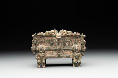 A Chinese archaic bronze ding-shaped cosmetic box, Spring and Autumn period