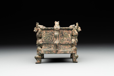 A Chinese archaic bronze ding-shaped cosmetic box, Spring and Autumn period
