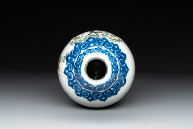 A Chinese famille rose '100 boys' garlic-mouth vase, Qianlong mark, 19th C.
