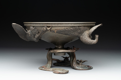 A Japanese copper, bronze and pewter Ikebana vessel, signed Kimura Toun 木村渡雲, Meiji, 19th C.