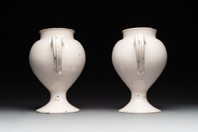 A pair of Dutch Delft blue and white wet drug or syrup jars inscribed 'DE ABSYNTHIO' and 'DE FARFARA', 18th C.