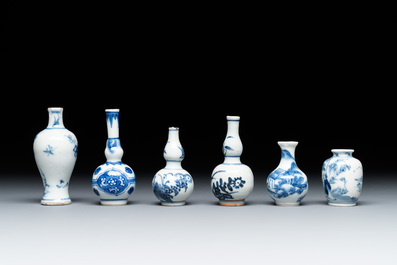 A varied collection of 13 Chinese famille rose, blue and white wares, Transitional period/19th C.