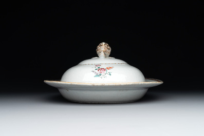 A Chinese export famille rose covered tureen and an oval dish with strainer, Jiaqing