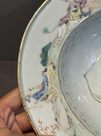 A fine Chinese famille rose oval 'go players' shaving bowl, Qianlong