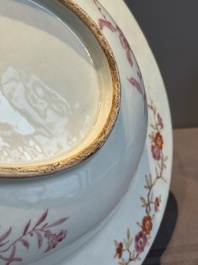 A fine Chinese famille rose oval 'go players' shaving bowl, Qianlong