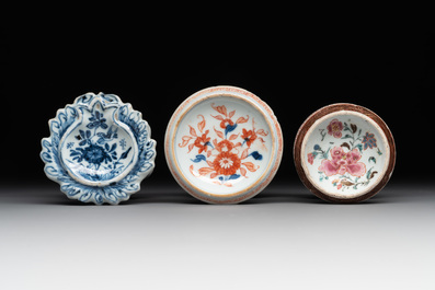 A collection of five Chinese blue and white, famille rose and Imari-style salts, Kangxi/Qianlong