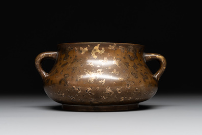 A Chinese gold-splashed bronze censer, Xuande mark, 18/19th C.
