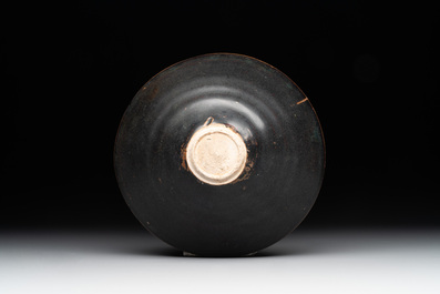 A rare Chinese Jizhou leaf-decorated conical tea bowl, Southern Song