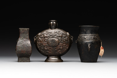 Three Chinese archaistic miniature bronze vases, Song/Yuan