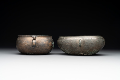 Two archaic bronze ritual wine vessels, 'dui 敦', Warring States Period
