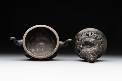 A Chinese bronze 'elephant' censer and cover, Qianlong mark, 18/19th C.