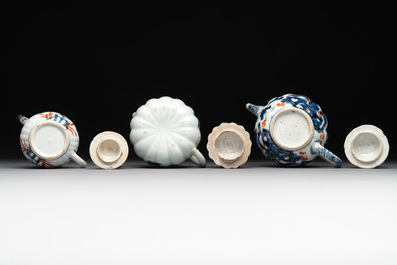 A collection of five Chinese Imari-style wares and one Canton famille rose cup, Kangxi/Qianlong