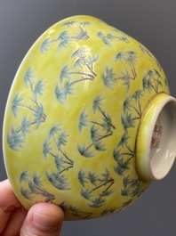 A Chinese blue and white bowl with floral design and a famille verte yellow-ground 'bamboo' bowl, Tongzhi mark, 18/19th C.