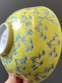 A Chinese blue and white bowl with floral design and a famille verte yellow-ground 'bamboo' bowl, Tongzhi mark, 18/19th C.